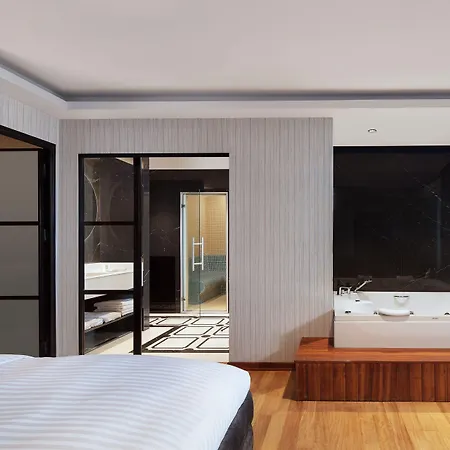 By Marriott Atasehir 4*