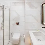 Hotel By Marriott Atasehir 4*