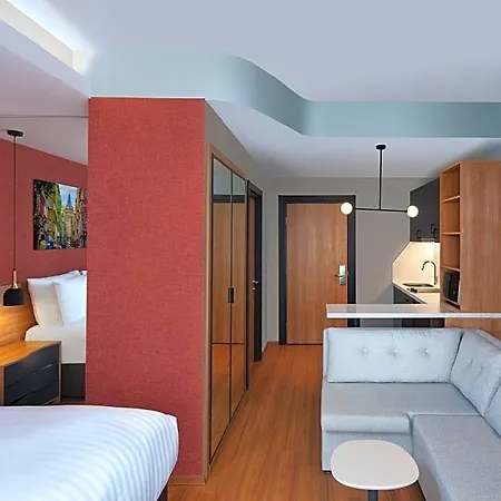 Hotel By Marriott Atasehir 4*