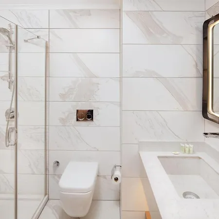 By Marriott Atasehir 4*